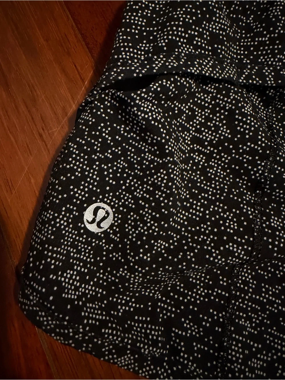 Lululemon Women's Black & White dotted Shorts - size 4